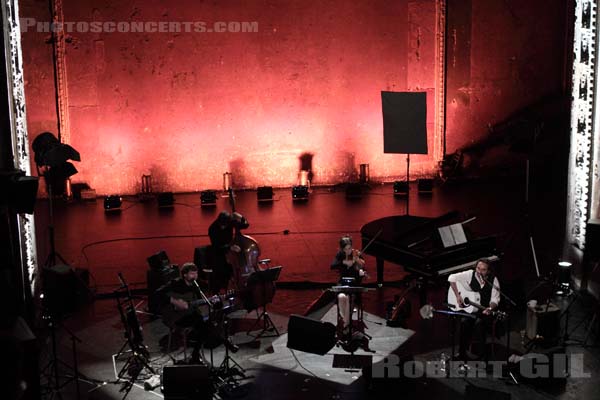 STEPHAN EICHER - FINN - 2009-06-25 - PARIS - Theatre des Bouffes du Nord - 